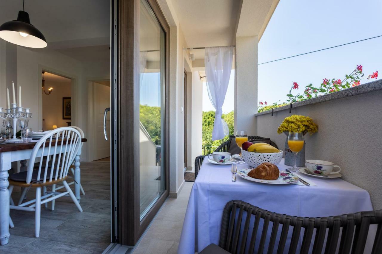 Relax Village Home Mare Krk Town Exterior photo